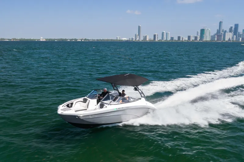Slide: The Image of Yamaha 242 Limited S E-Series 2019 - 45