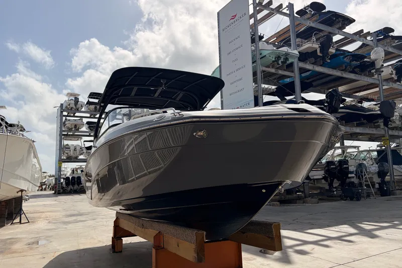 Slide: The Image of Yamaha 242 Limited S E-Series 2019 - 4