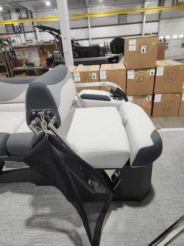 Slide: The Image of Avalon 2385 25 LSZ QLS 2026 - 25