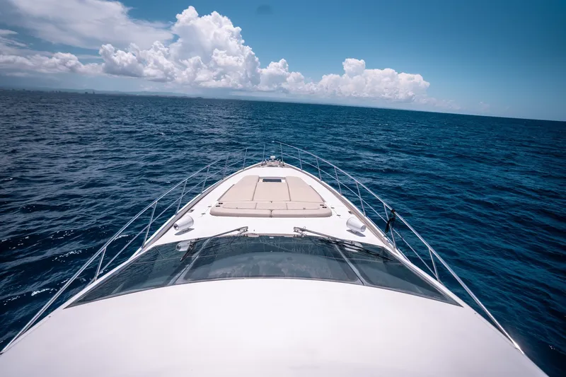 Slide: The Image of Azimut 86S 2010 - 13