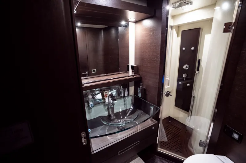 Slide: The Image of Azimut 86S 2010 - 38