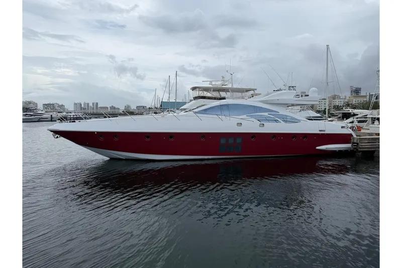 The Image of Azimut 86S 2010 - 0