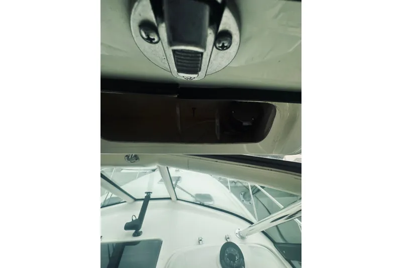 Slide: The Image of Pursuit OS 335 Offshore 2008 - 36