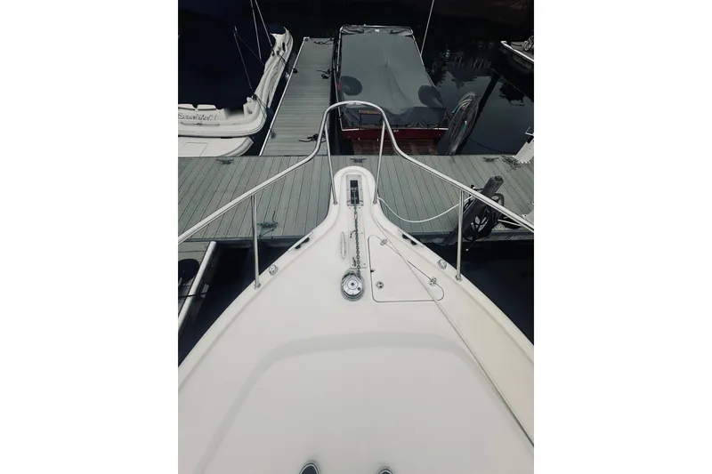 Slide: The Image of Pursuit OS 335 Offshore 2008 - 13