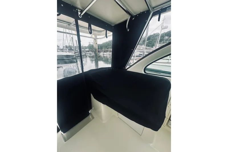Slide: The Image of Pursuit OS 335 Offshore 2008 - 50
