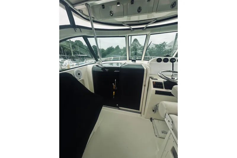 Slide: The Image of Pursuit OS 335 Offshore 2008 - 56