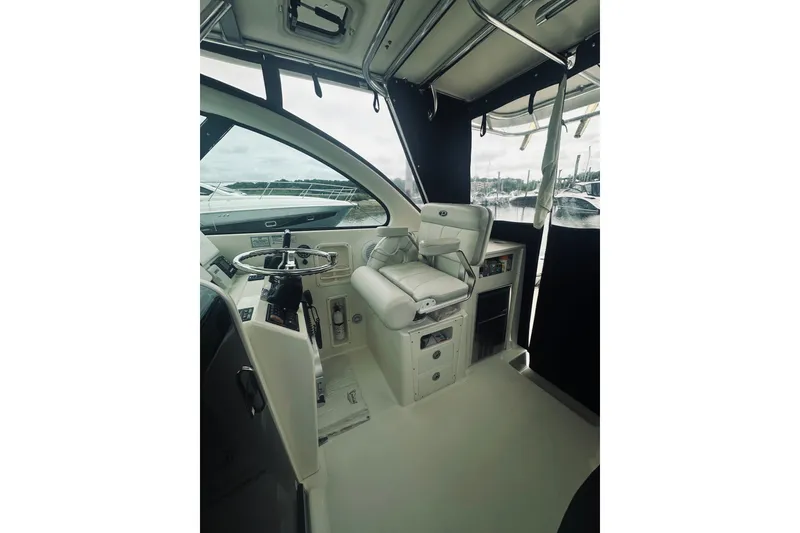 Slide: The Image of Pursuit OS 335 Offshore 2008 - 43