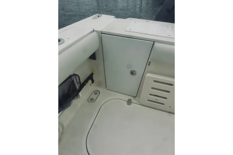Slide: The Image of Pursuit OS 335 Offshore 2008 - 33