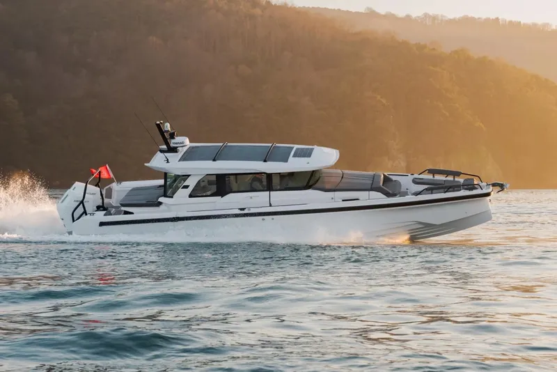 Slide: The Image of Axopar 38 Cross Cabin 2027 - 5