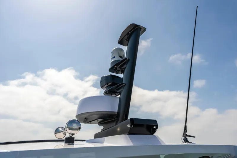 Slide: The Image of Axopar 38 Cross Cabin 2027 - 12