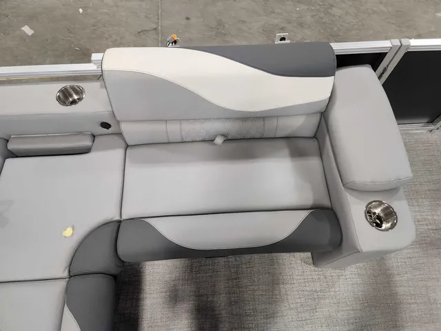 Slide: The Image of Avalon 2385 25 LSZ VRL 2026 - 20