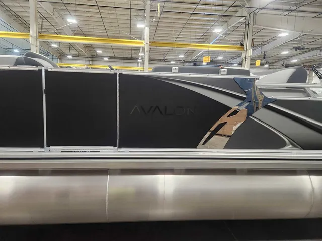Slide: The Image of Avalon 2385 25 LSZ VRL 2026 - 6
