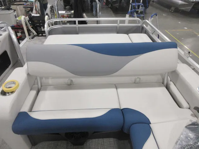 Slide: The Image of Avalon 2385 25 LSZ VRL 2026 - 22