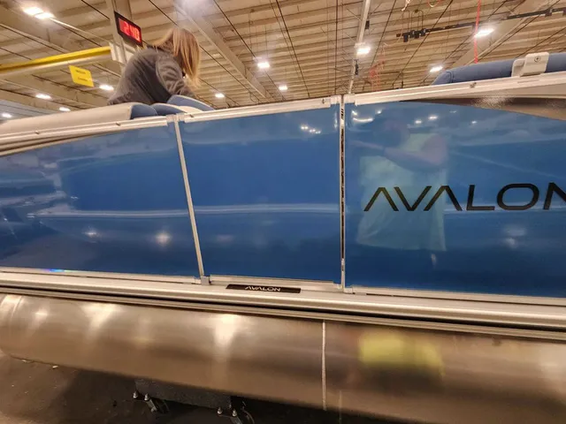 Slide: The Image of Avalon 2385 25 LSZ VRL 2026 - 23