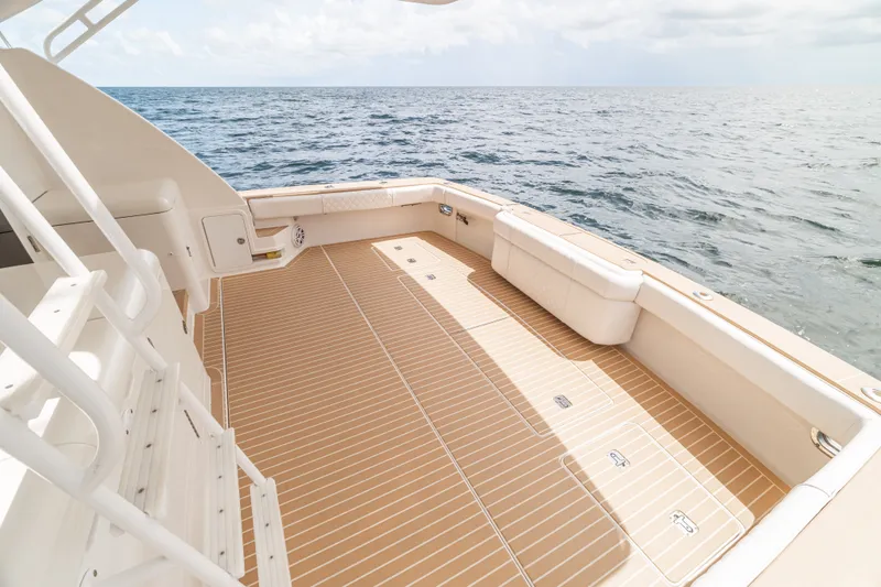Slide: The Image of Bertram 450 Convertible 2003 - 20