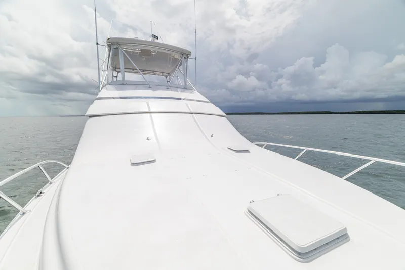 Slide: The Image of Bertram 450 Convertible 2003 - 35