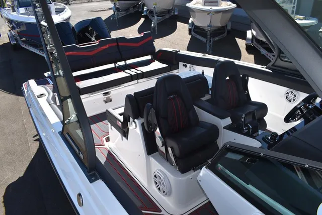 Slide: The Image of Monterey ELITE 30 OB 2026 - 15