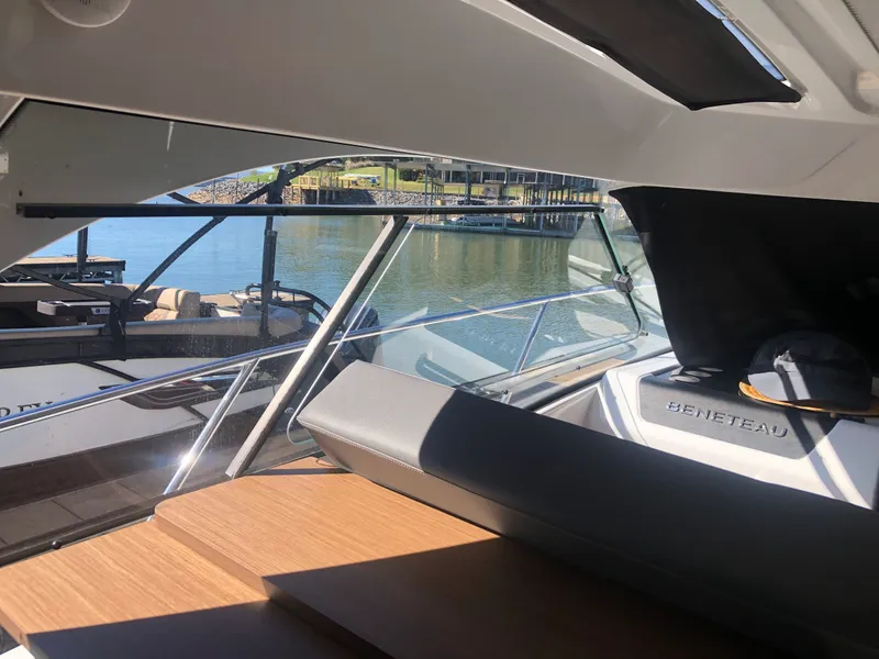 Slide: The Image of Beneteau Antares 9 2022 - 30