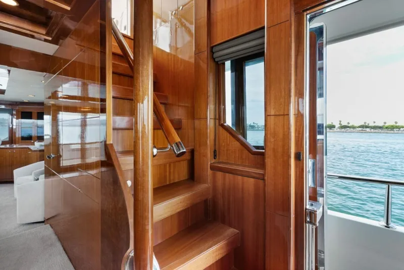 Slide: The Image of Ocean Alexander 74 Flybridge 2009 - 24
