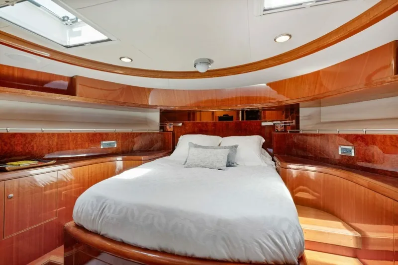 Slide: The Image of Ocean Alexander 74 Flybridge 2009 - 18