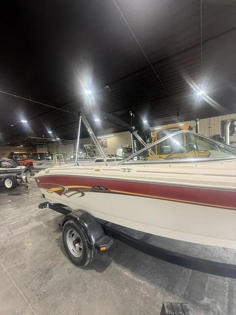 The Image of Sea Ray 185SRXDLR 2003 - 0