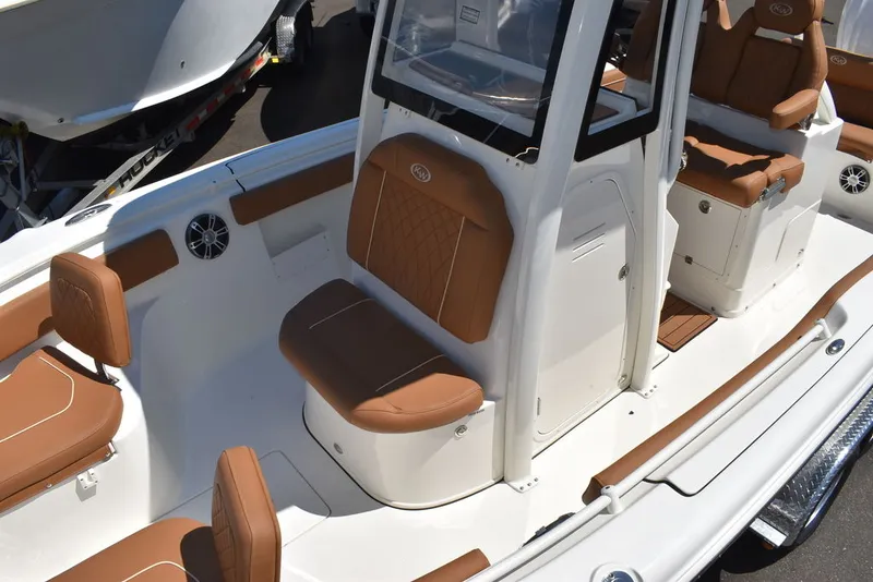 Slide: The Image of Key West Boats 239FSR 2025 - 20