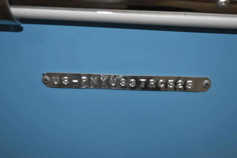 Slide: The Image of Stingray 172DC 2025 - 48