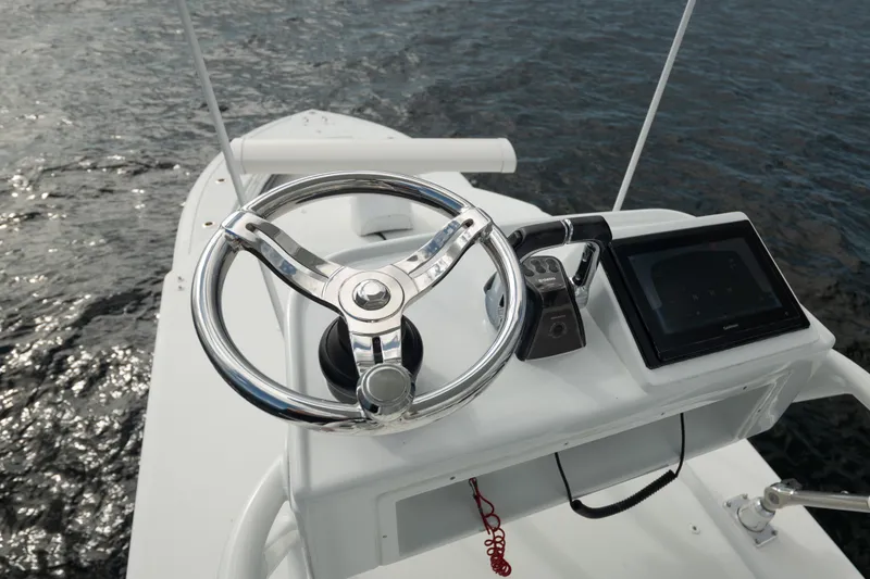 Slide: The Image of Yellowfin 36 Offshore 2017 - 13