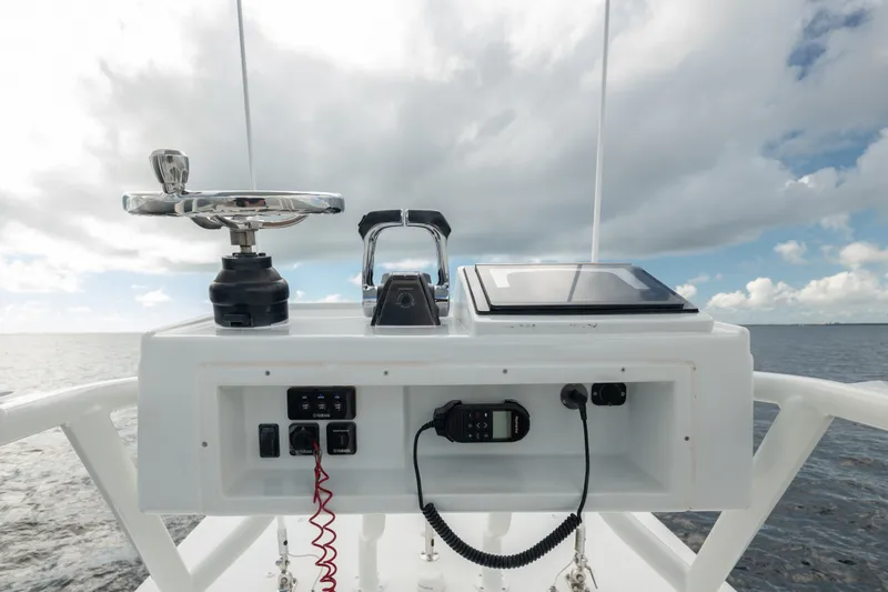Slide: The Image of Yellowfin 36 Offshore 2017 - 14