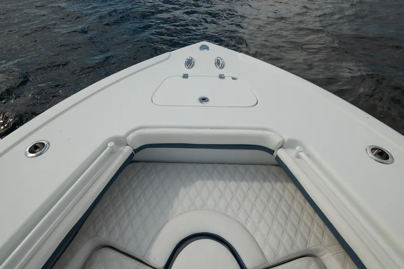 Slide: The Image of Yellowfin 36 Offshore 2017 - 37