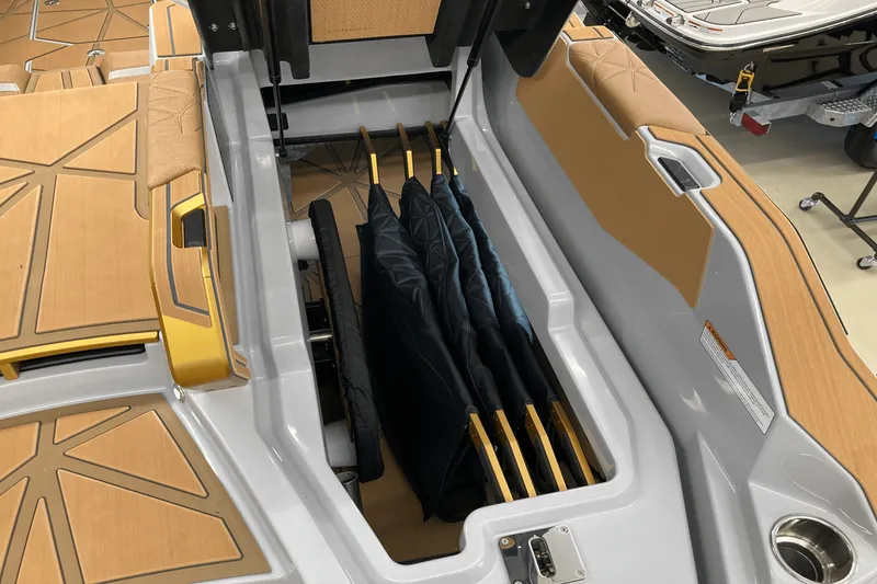 Slide: The Image of Nautique G25 Paragon 2025 - 13