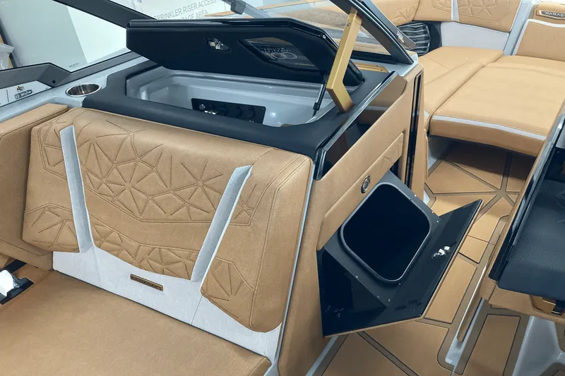 Slide: The Image of Nautique G25 Paragon 2025 - 24