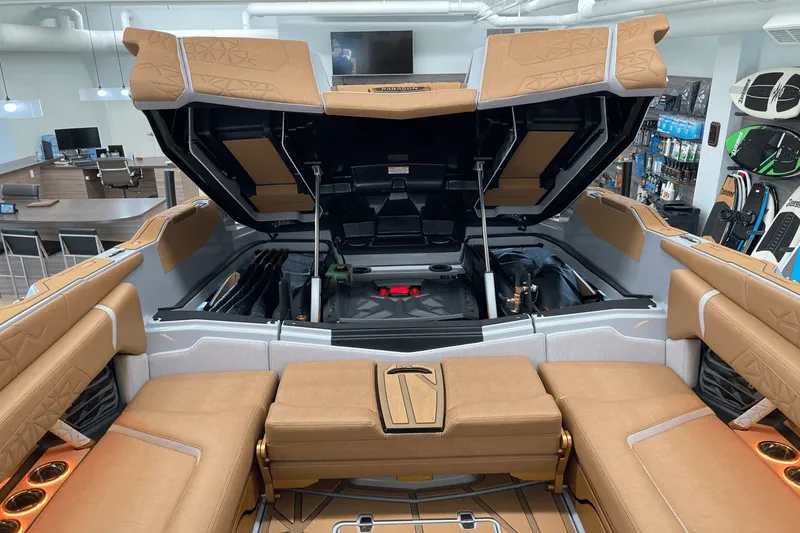 Slide: The Image of Nautique G25 Paragon 2025 - 36