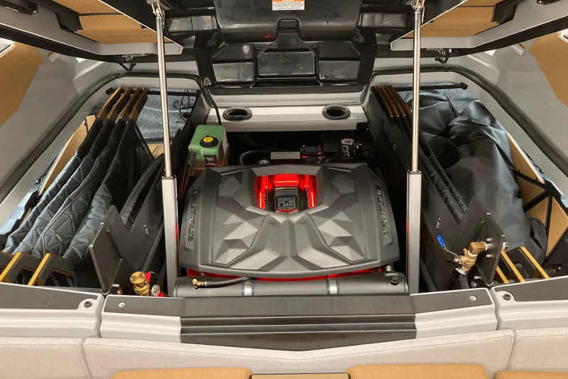 Slide: The Image of Nautique G25 Paragon 2025 - 38