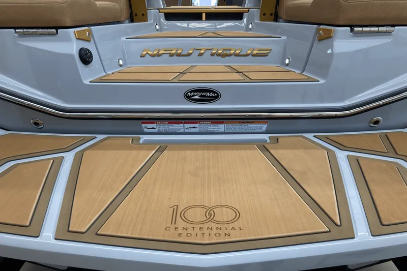 Slide: The Image of Nautique G25 Paragon 2025 - 9