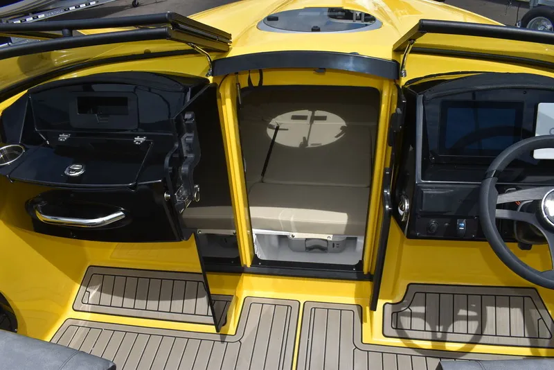 Slide: The Image of Stingray 23 OCX 2025 - 35