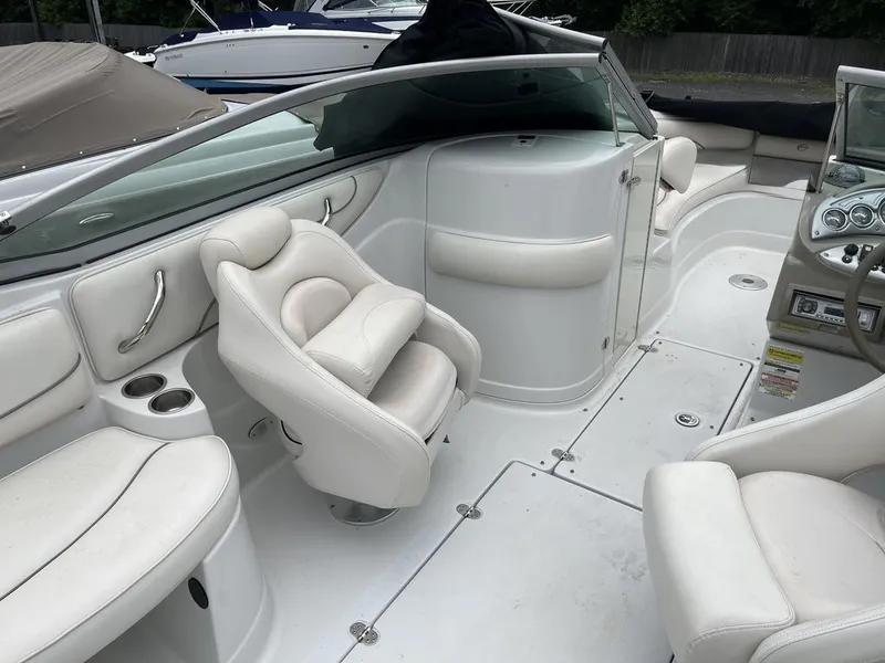 Slide: The Image of Crownline Boats 240 EX 2006 - 7