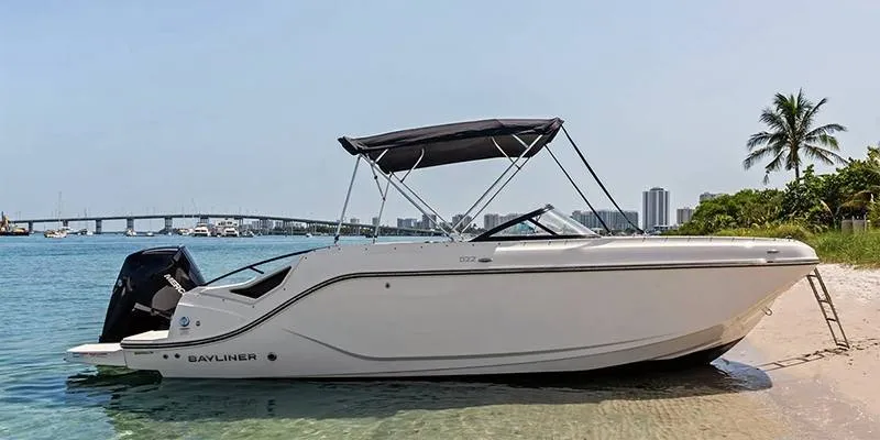 The Image of Bayliner D Series D22 2027 - 0