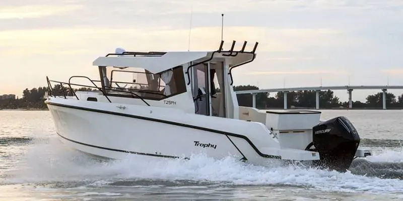 The Image of Bayliner PH Series T25 Pilothouse 2027 - 0