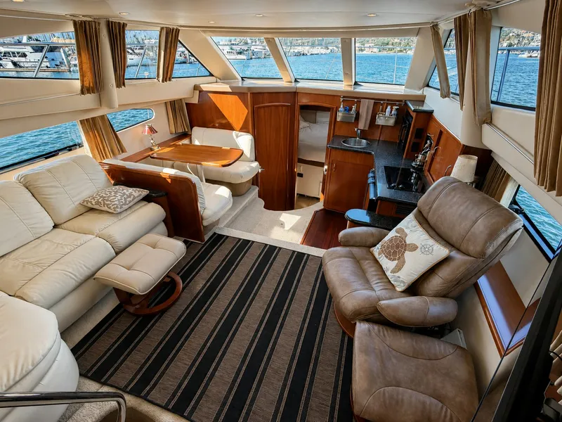 Slide: The Image of Carver Yachts 40 2004 - 10