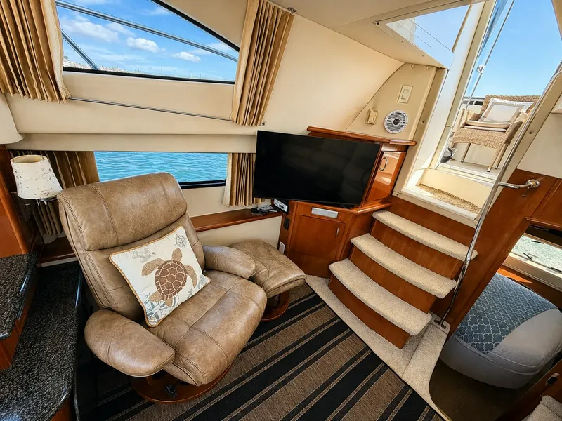 Slide: The Image of Carver Yachts 40 2004 - 9