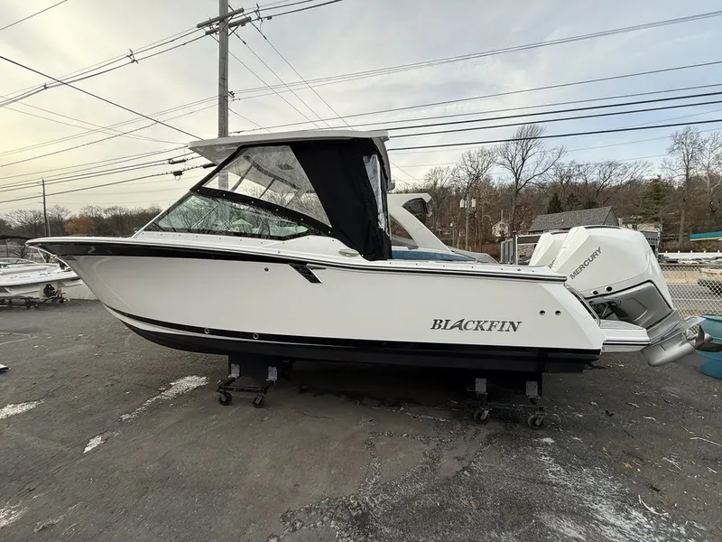 The Image of Blackfin 272DC 2020 - 0
