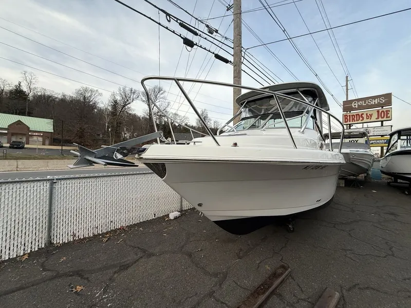 Slide: The Image of Robalo R265 WA 2013 - 1
