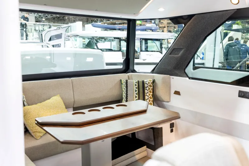 Slide: The Image of Axopar 38 Cross Cabin 2026 - 10