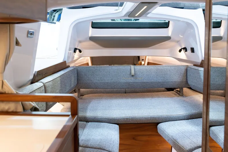 Slide: The Image of Axopar 38 Cross Cabin 2026 - 10
