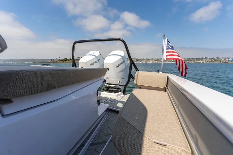 Slide: The Image of Axopar 38 Cross Cabin 2026 - 10