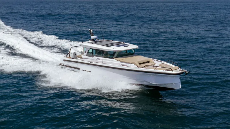 The Image of Axopar 38 Cross Cabin 2026 - 1
