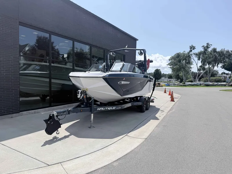 Slide: The Image of Nautique Super Air Nautique G 2022 - 1