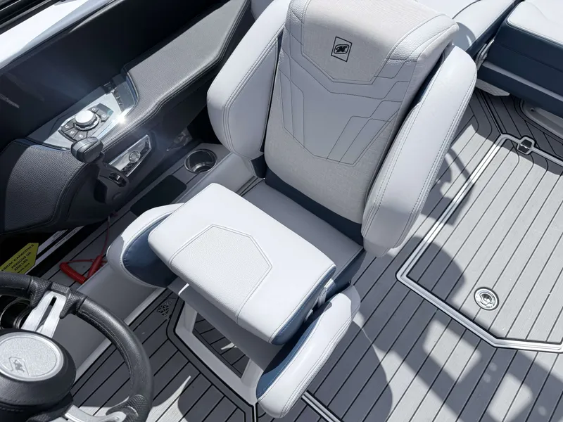 Slide: The Image of Nautique Super Air Nautique G 2022 - 23