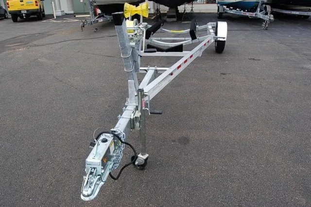Slide: The Image of Venture Trailers Aluminum Single Axle Bunks VAB-3025 2024 - 16